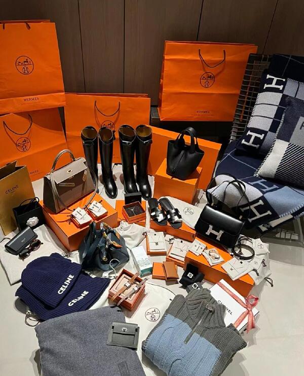 呼和浩特市玉泉区回收品牌鞋子